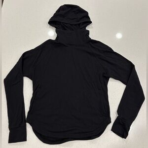 Women’s 6 Lululemon Hoodie